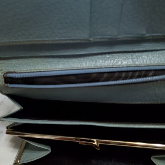 Gucci GG Logo Canvas Continental Tan Bifold Wallet with Blue Trim. 115000959 - Picture 6 of 8